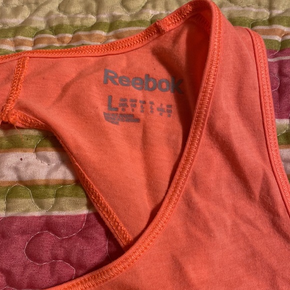 Reebok woman’s work outfit large tank medium shorts - Picture 2 of 5